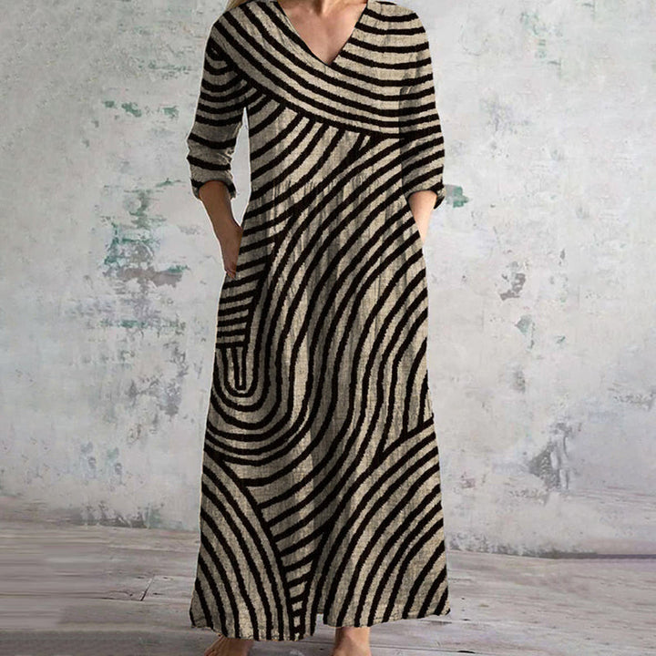 ROBYN | CURVED STRIPE TUMMY-COVERAGE MAXI DRESS